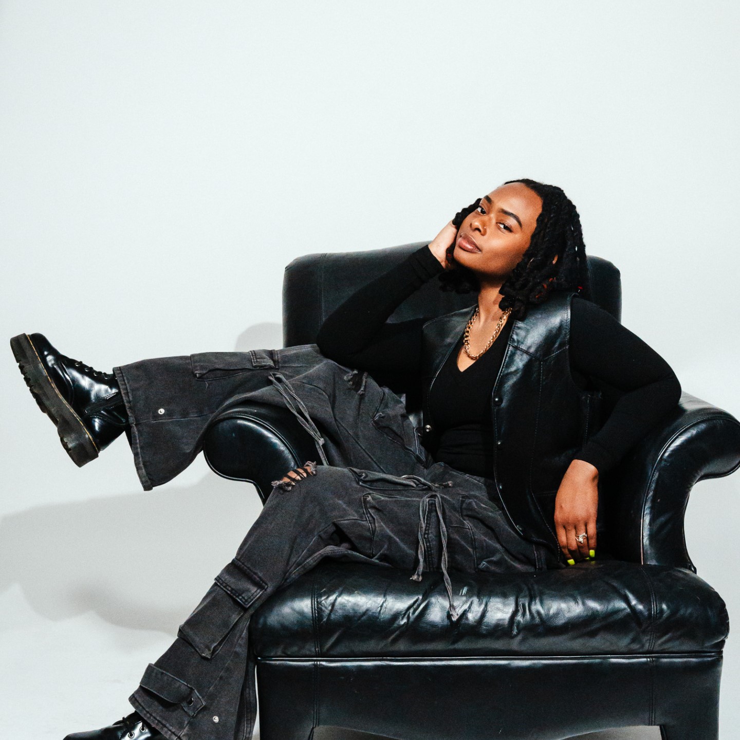 dej.y