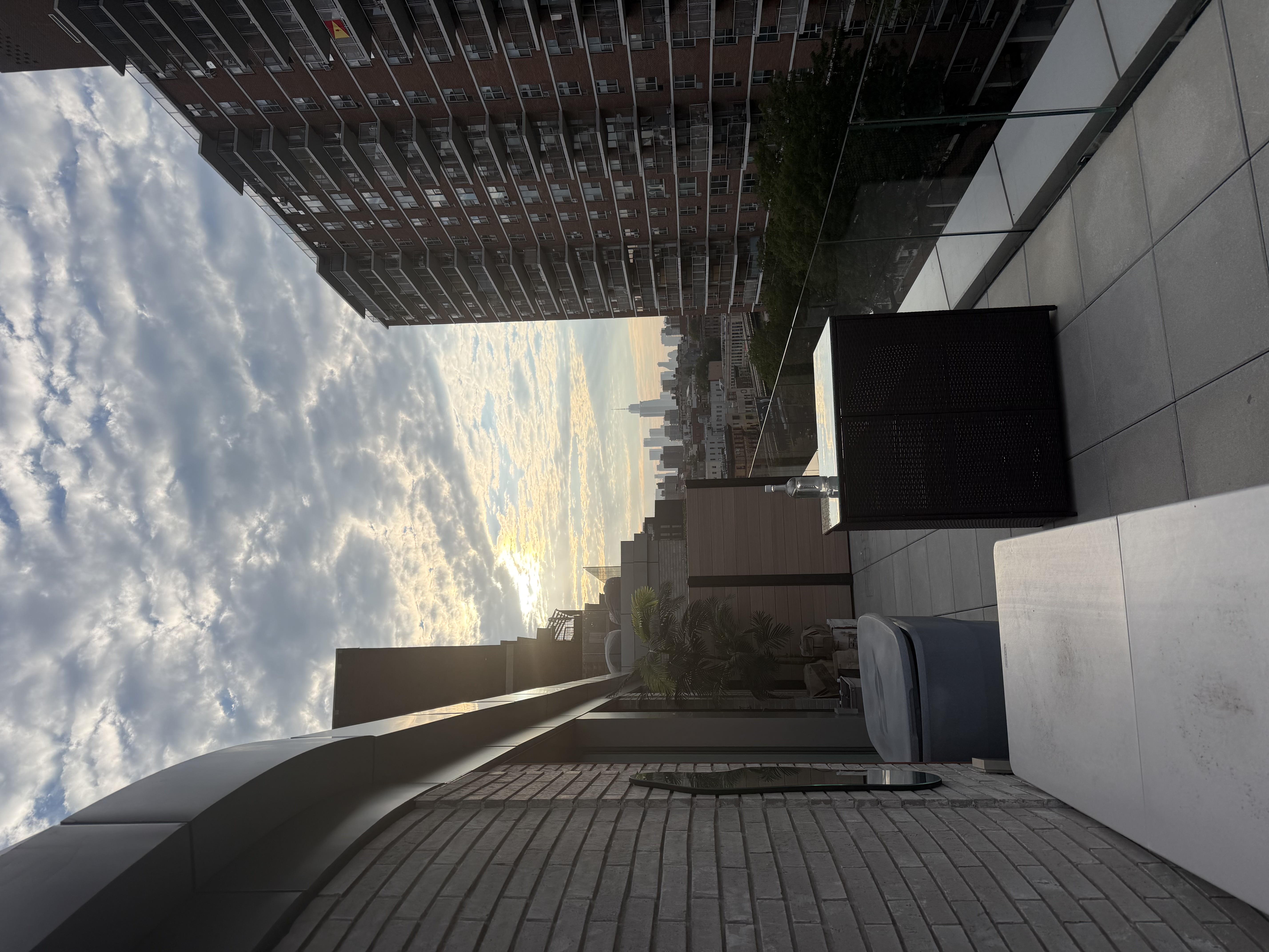 265 Lorimer, ROOM 803